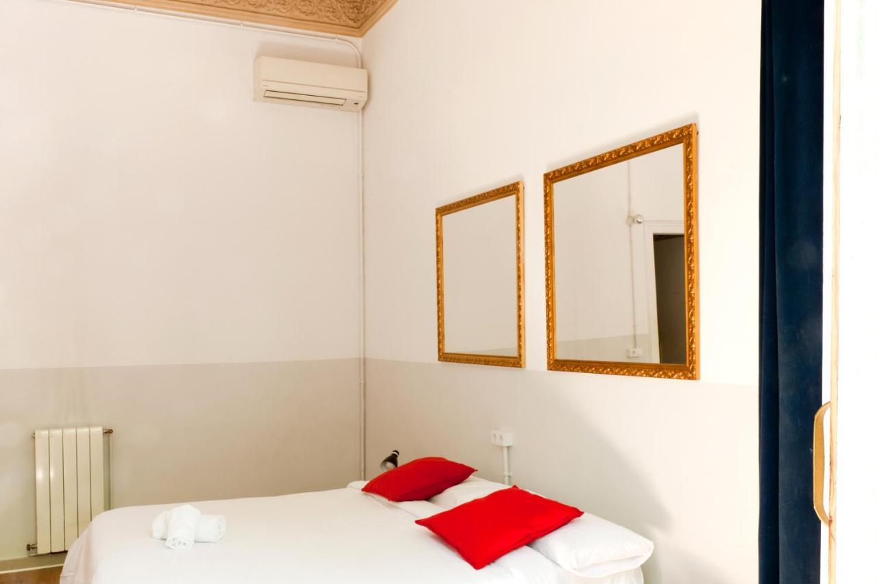 My Address In Barcelona Apartment Luaran gambar